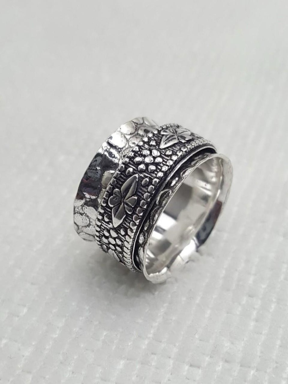 925 Silver Textured Floral Spinner Ring Band